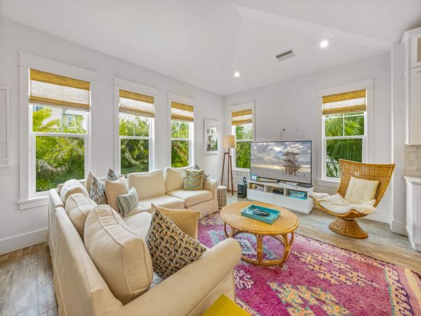 Luxury Pool Home Anna Maria Sleeps 8 Guests