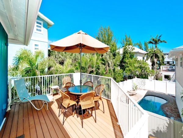 Anna Maria Upscale 3 Bedroom Vacation Rental Home Sleeps 7
