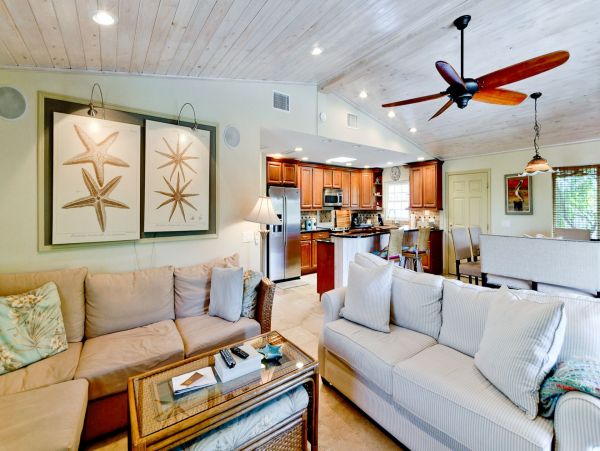 Anna Maria Upscale 3 Bedroom Vacation Rental Home Sleeps 7