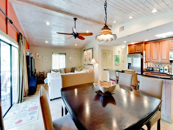 Anna Maria Upscale 3 Bedroom Vacation Rental Home Sleeps 7