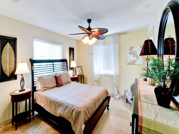 Anna Maria Upscale 3 Bedroom Vacation Rental Home Sleeps 7