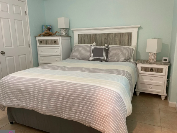 Holmes Beach Coastal Escape: A Relaxing Beach Beachside Getaway Private Pool