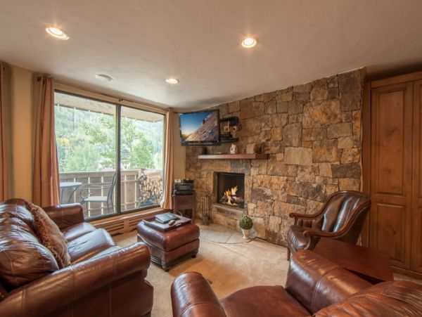Vail Ski Vacation Condo with Mountain Views
