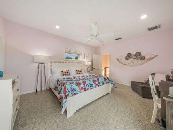 Canal Views From This Four Bedroom Siesta Key Vacation Home