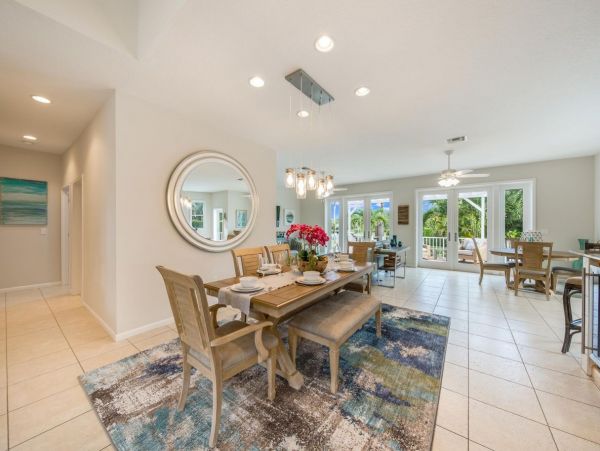 Canal Views From This Four Bedroom Siesta Key Vacation Home