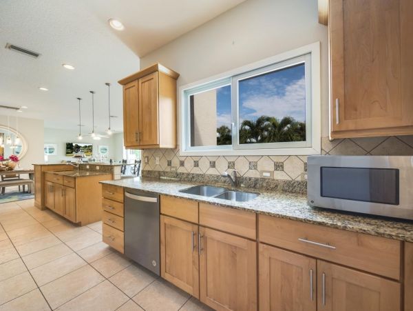 Canal Views From This Four Bedroom Siesta Key Vacation Home