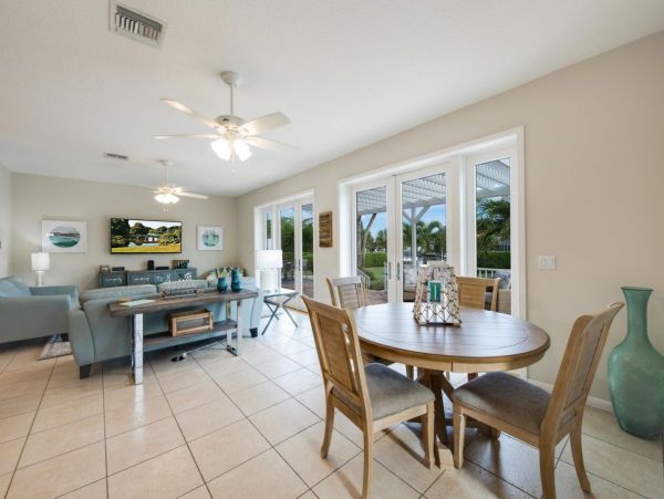 Canal Views From This Four Bedroom Siesta Key Vacation Home