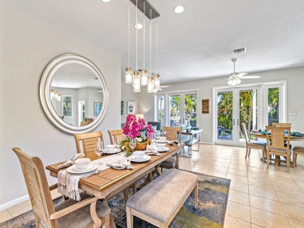 Canal Views From This Four Bedroom Siesta Key Vacation Home