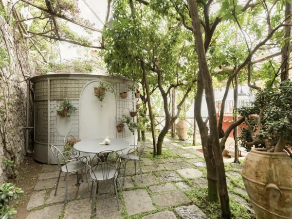 Four Bedroom Vacation Rental - Short Walk to Beach