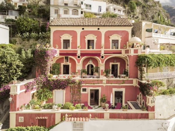 Four Bedroom Vacation Rental - Short Walk to Beach