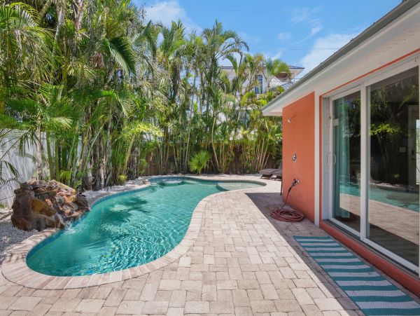 Holmes Beach Vacation Home Sleeps Six Guests.