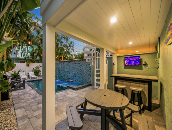 Luxury 3 Bedroom Siesta Key Townhome With Pool