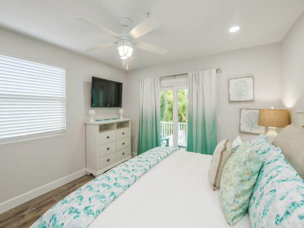Luxury 3 Bedroom Siesta Key Townhome With Pool