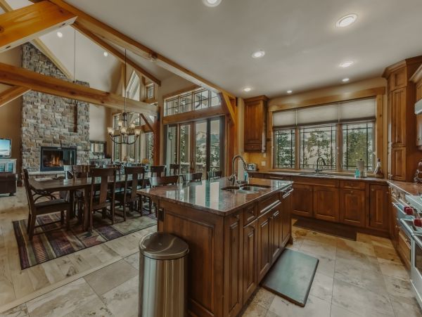 Luxury Mountain Retreat in Breckenridge - Ideal for Large Groups