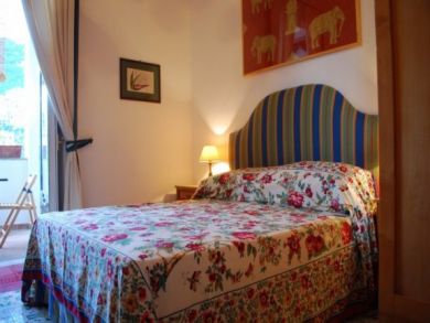 Bedroom With Queen Bed