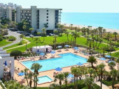 Communal Pool & Spa