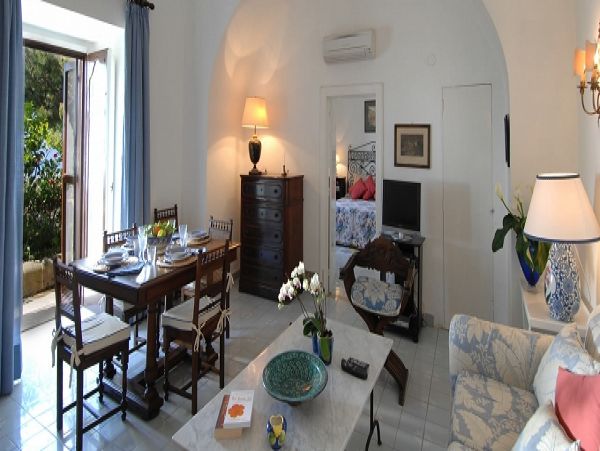 Amazing Panoramic Views Gorgeous Vacation Villa Positano