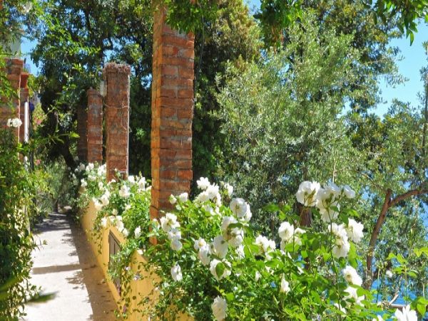 Amazing Panoramic Views Gorgeous Vacation Villa Positano