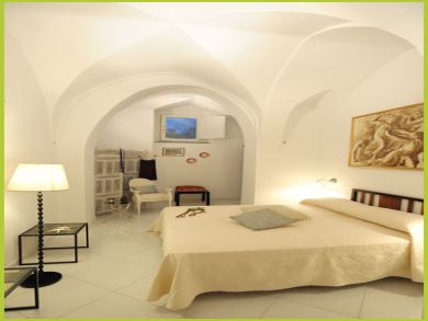 Bedroom with Queen Bed