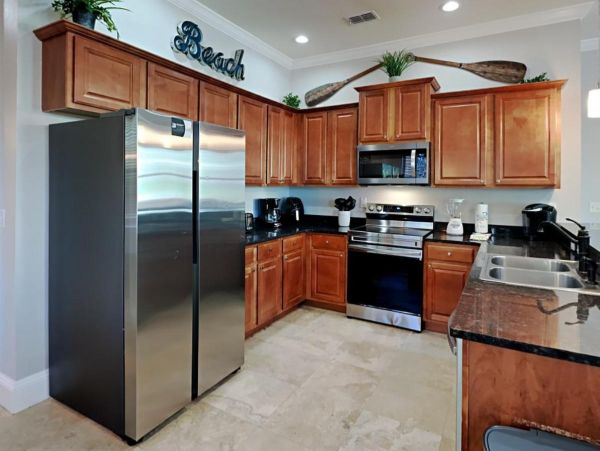 Destin Five Bedroom Vacation Home Sleeps 14 Walk to Beach
