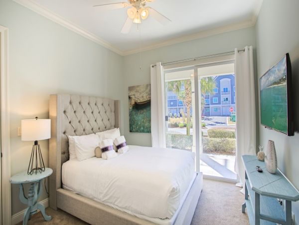 Simply SPECTACULAR Destin Home Sleeps 17 Gulf Views