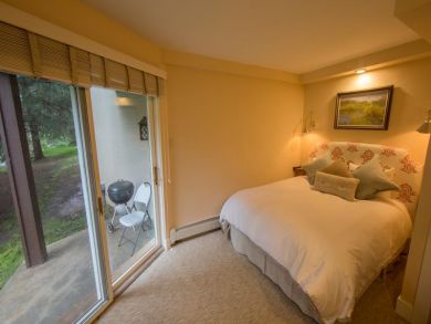 Mountain Views at this Three Bedroom Vacation Rental