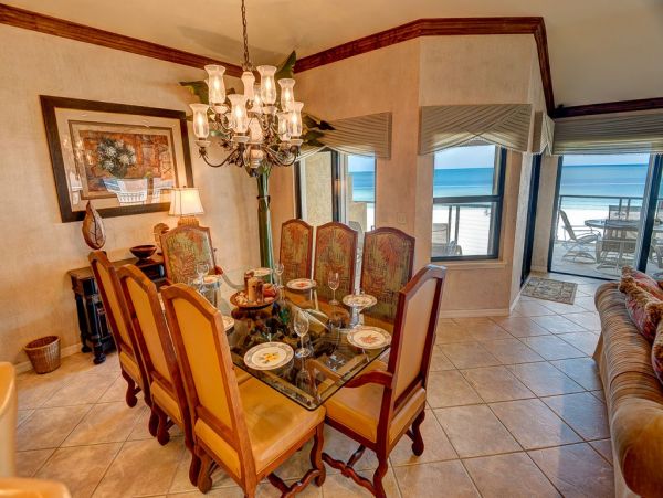 Three Bedroom Vacation Condo for Rent with Full Gulf View