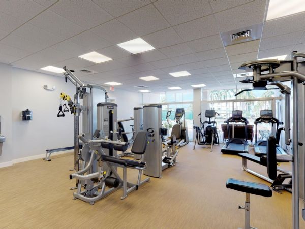Beach Vacation Condo in Sarasota with Pool and Tennis Court