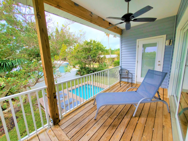 Lovely Canal Front 3 Bedroom Longboat Key Home