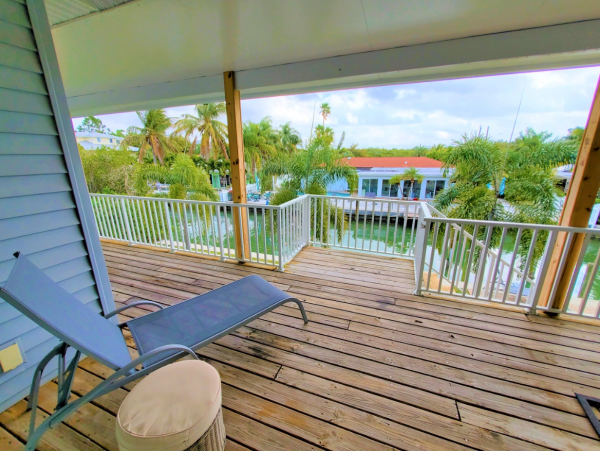 Lovely Canal Front 3 Bedroom Longboat Key Home