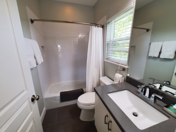 Lovely Canal Front 3 Bedroom Longboat Key Home