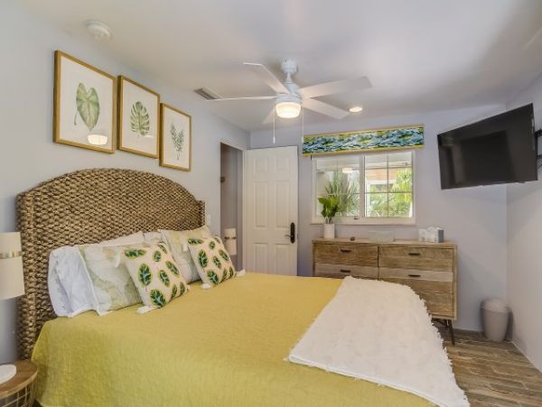 Three Bedroom Home with Private Pool on Siesta Key