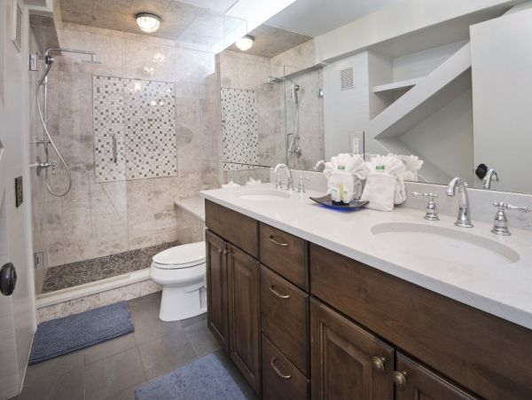 Spacious Walk to Lift Condo in Vail with Majestic Mountain Views