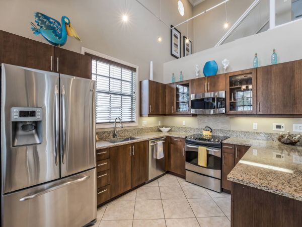 Holmes Beach Vacation Rental with Pool, Spa & Tiki Bar - Anna Maria Island