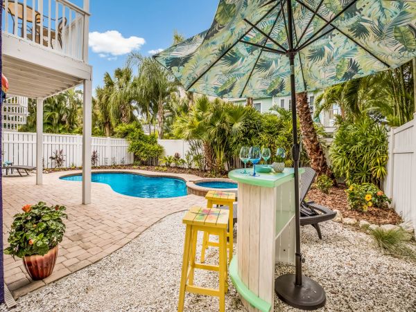 Holmes Beach Vacation Rental with Pool, Spa & Tiki Bar - Anna Maria Island