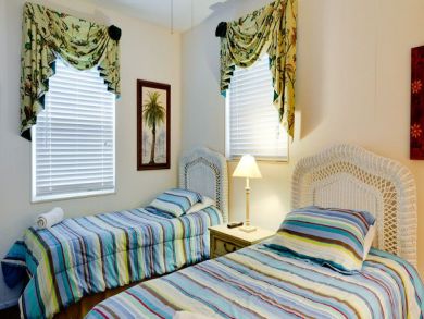 Two Bedroom With Water View Sleeps Six Guests