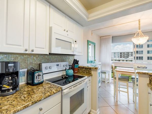 Siesta Key Beach Vacation Condo With Partial Gulf Views