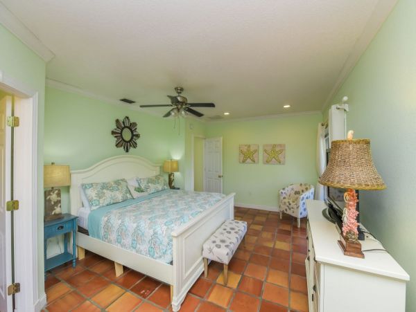 Luxury Anna Maria 3 Bedroom Vacation Home! 2 Master Bedrooms
