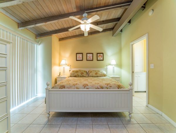 Anna Maria Islands Little Treasure of A Cottage/Private Pool