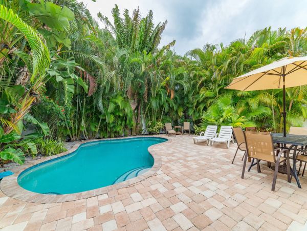 Anna Maria Islands Little Treasure of A Cottage/Private Pool