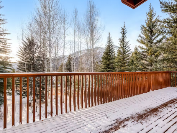 Beautiful Vail Vacation Home Walk to Lift Mountain Views