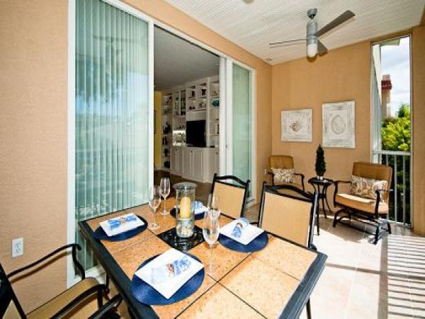 Luxury Beach to Bay  Community