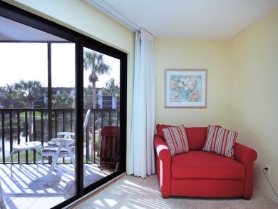 Two Bedroom Condo on the Beach in Sanibel with Gulf Views
