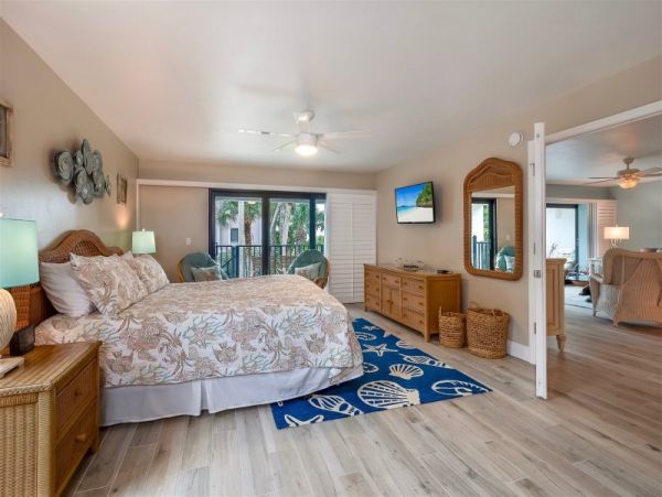 Boutique Beach Complex on Sanibel Island 3 Bedroom Condo