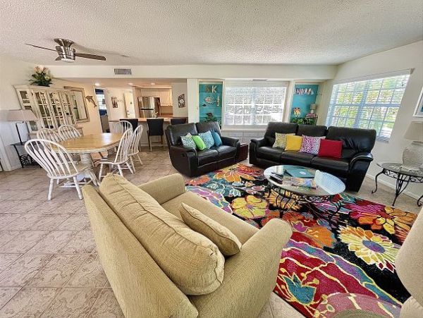 Siesta Key Lovely Rental View Today New In!