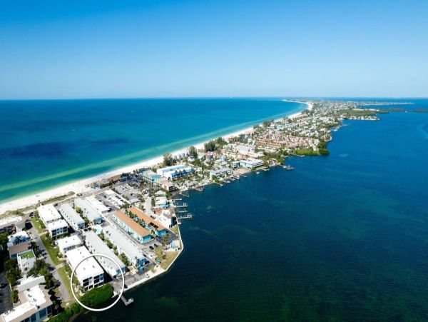 Lovely Bradenton Rental walk to Beach - additional view, photo 2