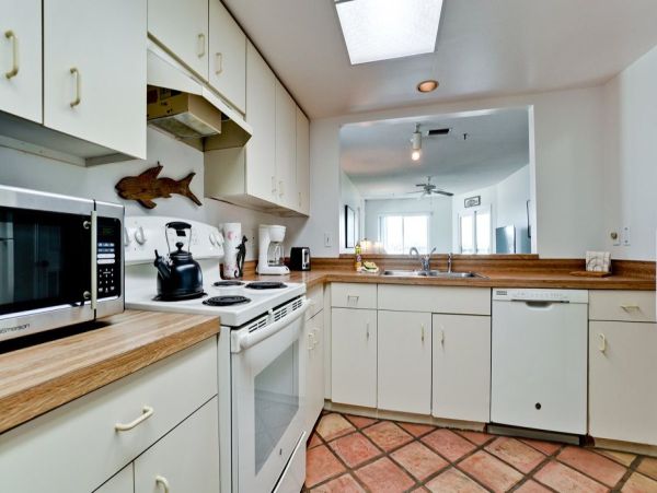Lovely Bradenton Rental walk to Beach - additional view, photo 5