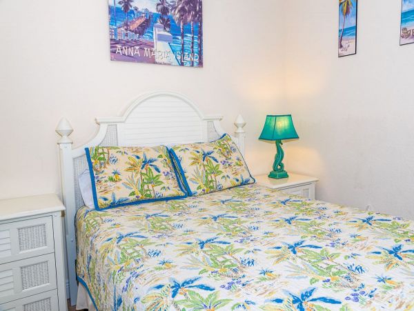 Four Bedrooms and Luxury All the Way - Holmes Beach Rental
