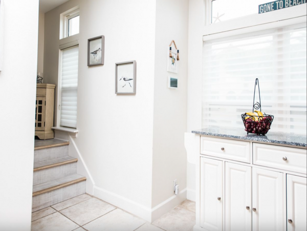 Sunny Three Bedroom Townhome with Private Beach Access