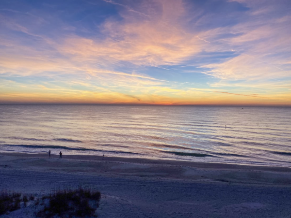Holmes Beach Rental Condo Sleeps Six Guests Steps to Beach!